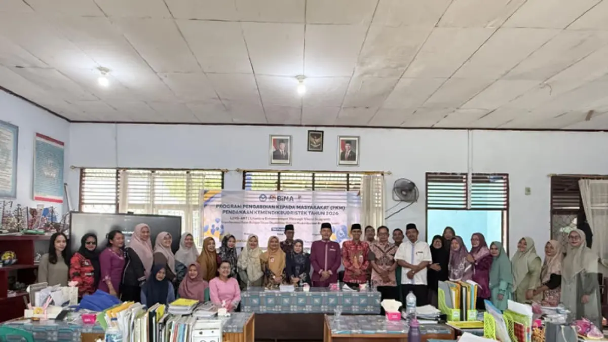 Tim dosen Universitas Pahlawan Tuanku Tambusai melaksanakan program pengabdian kepada masyarakat (PKM) LENS-ART di SMAN 2 Tapung, Kabupaten Kampar. (UP untuk Riaupos.co)