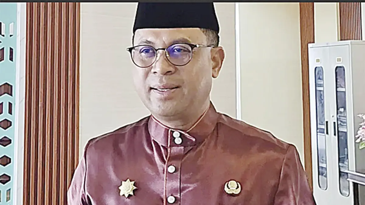 FAUZI EFRIZAL.(JPG)