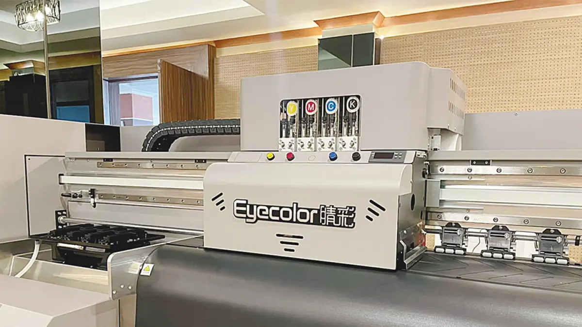 Mesin digital printing PT Gading Murni DGI, Eyecolor JC3308 Premium Solvent Printer. Perusahaan ini resmi membuka cabang baru di Pekanbaru hari ini, Rabu (9/9/2026). (PT GADING MURNI UNTUK RIAU POS)