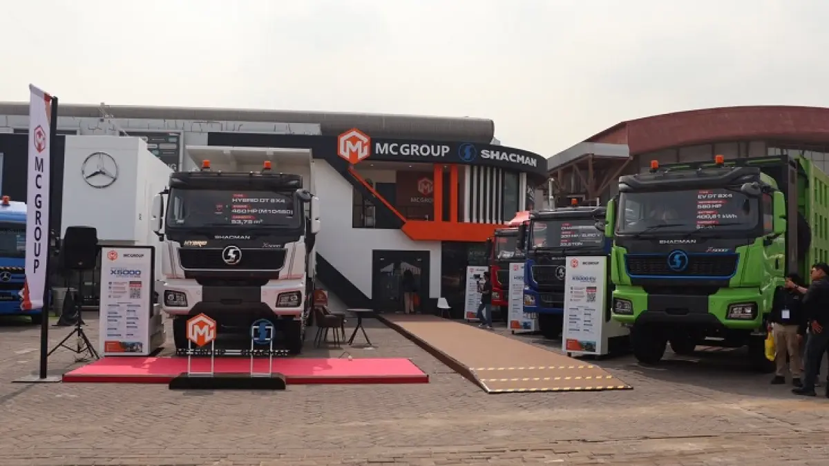 Unit MC Group SHACMAN ditampilkan di Mining Indonesia yang diselenggarakan di JIExpo Kemayoran, Jakarta, Jumat (11/9/2026). (Istimewa)