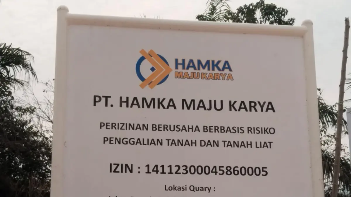 Plang PT HMJ di Tapung, Kampar.(HMJ UNTUK RIAUPOS.CO)