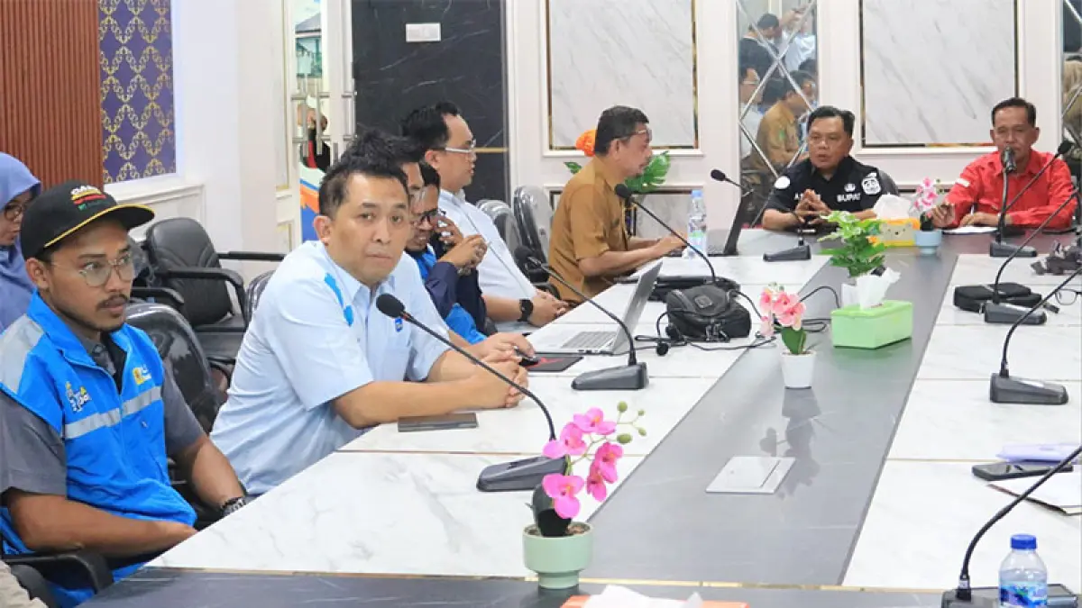 Manajer UP3 Dumai Ahmad Meidiansyah dalam pertemuan bersama Pemkab Meranti dan Forkopimda, Selasa (15/9/2026). Foto Istimewa