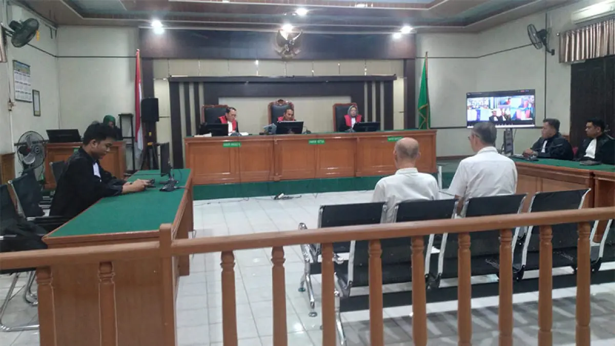 Dua terdakwa perkara korupsi pengelolaan PMKS Bengkalis yang menghadapi vonis Majelis Hakim Tipikor Pekanbaru pada Selasa (15/9/2026). Hendrawan Kariman