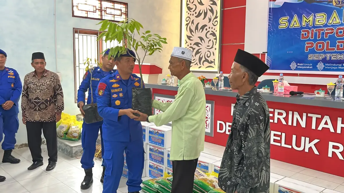 Program JALUR Ditpolairud Polda Riau di Rupat Utara, Bengkalis.