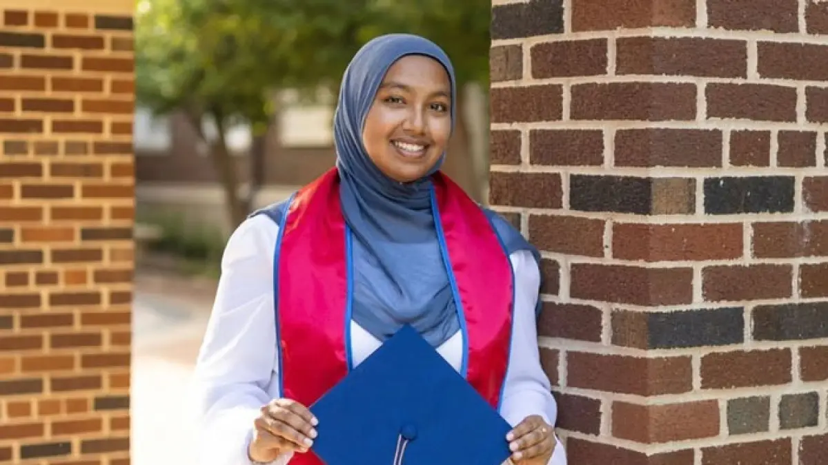 Zahra Chowdhury Resmi Mulai Mengajar sebagai English Teaching Assistant di MAN 3 Pekanbaru. (Istimewa)