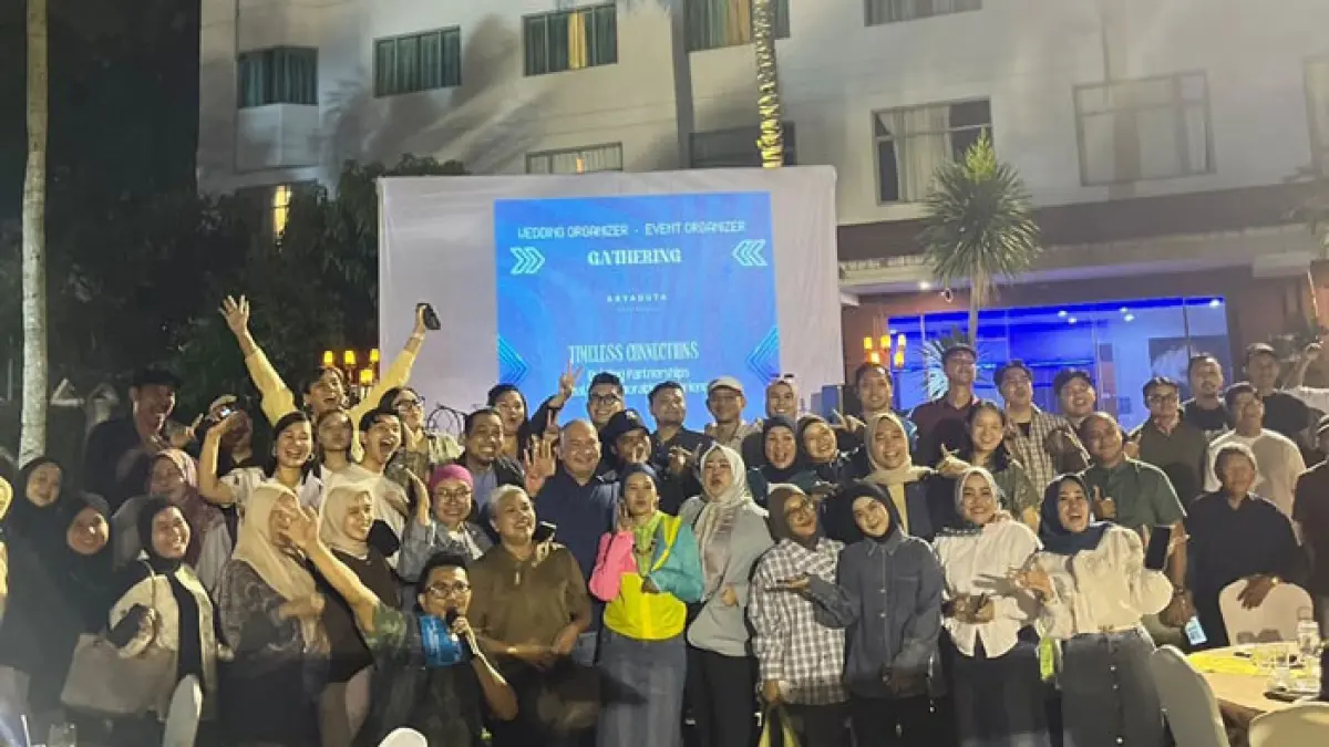 Foto bersama dalam event WO and EO Partnership Gathering yang digelar Aryaduta Hotel Pekanbaru. (Istimewa)