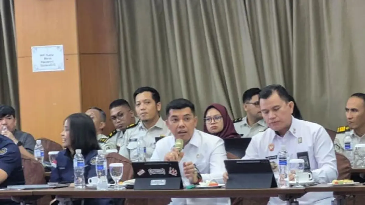 Kepala Kanwil Kemenkum Riau Rudy Hendra Pakpahan tampil pada Rakor Lanjutan Pembahasan Usulan Special Border Treatment bagi masyarakat perbatasan Kabupaten Karimun dan Kabupaten Kepulauan Meranti, yang digelar di Batam, Rabu (23/9/2026). (Humas Kanwil Kemenkum Riau untuk Riaupos.co)