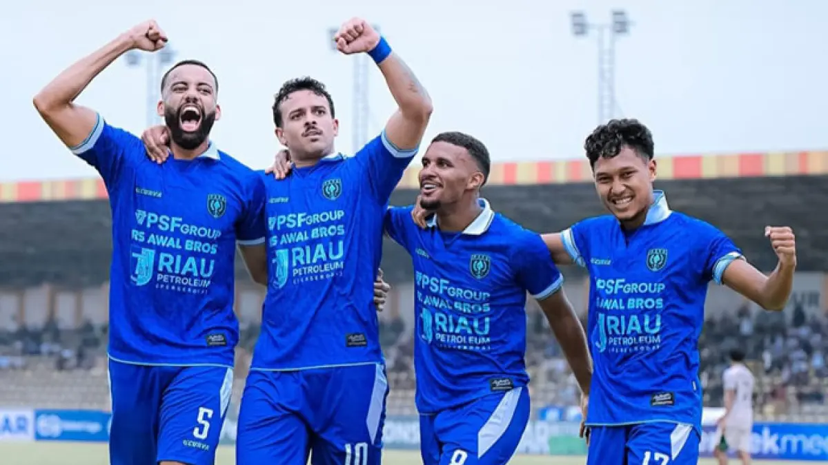 Skuad PSPS Pekanbaru saat melakukan selebrasi. (PSPS Pekanbaru untuk Riaupos.co)