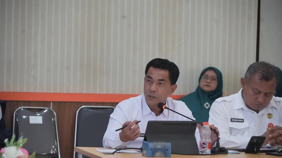 Kadis DP2KBP3A Kuansing Mardansyah menyampaikan persoalan anak yang dihadapi Pemkab Kuansing ke tim Kantor Staf Kepresidenan, Rabu (30/9/2026) siang.(Istimewa)