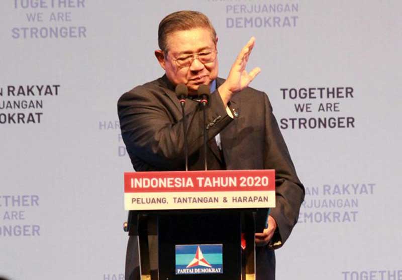 Ketua Umum Partai Demokrat Susilo Bambang Yudhoyono (SBY) menyampaikan pidato refleksi pergantian tahun di JCC, Senayan, Jakarta, Rabu (11/12/2019). (Dery Ridwansah/ JawaPos.com)