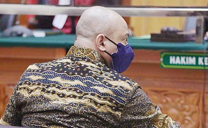 Irjen Teddy Minahasa menjalani sidang kasus narkoba di PN Jakarta Barat, Kamis (2/2/2023). Teddy merupakan terdakwa kasus penggelapan dan peredaran narkoba jenis sabu-sabu yang dilakukan bersama anggota.