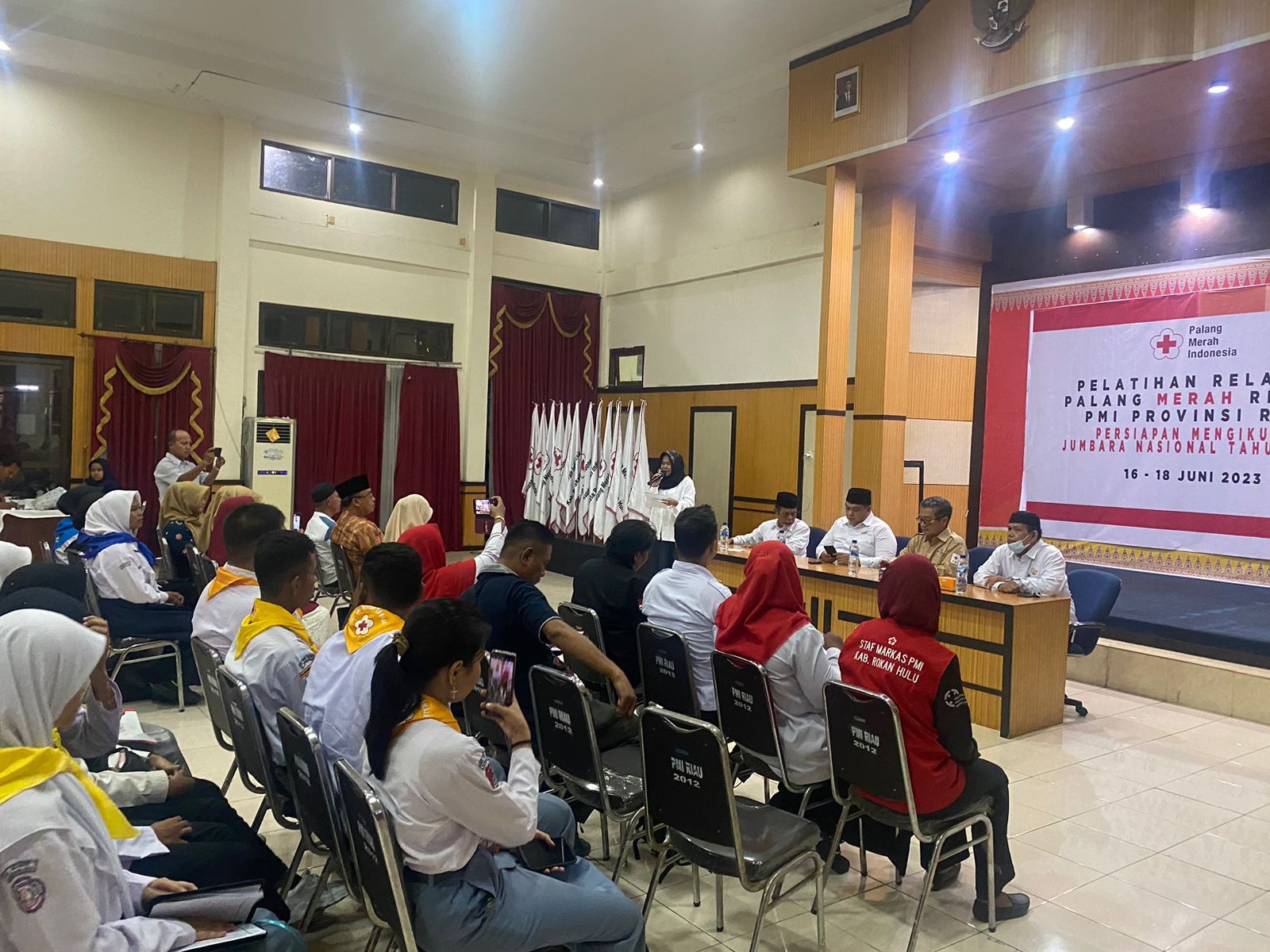 Relawan PMR dari kabupaten/kota ikuti pelatihan jelang pelaksanaan Jumbara Nasional (Jumnas) PMI tahun 2023 di Lampung, Sabtu (17/6/2023), di di Markas PMI Riau Jalan Mekar Sari.