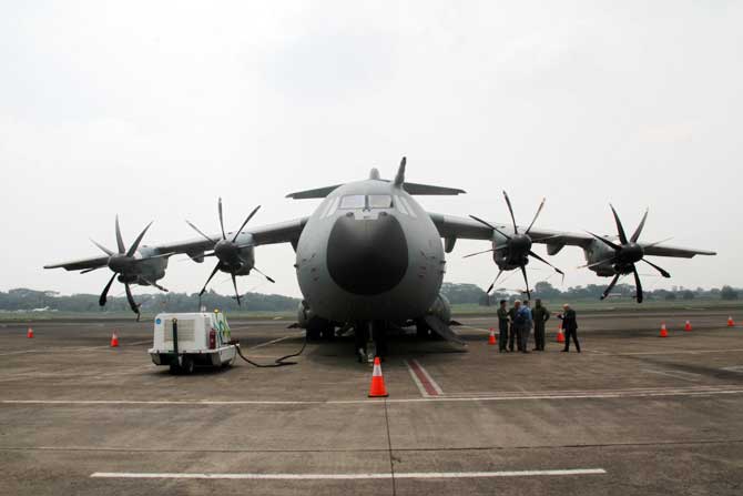 Pesawat AIRBUS A400M berada di Bandara Halim Perdana Kusuma, Jakarta, Selasa (12/11/2019). (Dery Ridwansah/JawaPos.com)