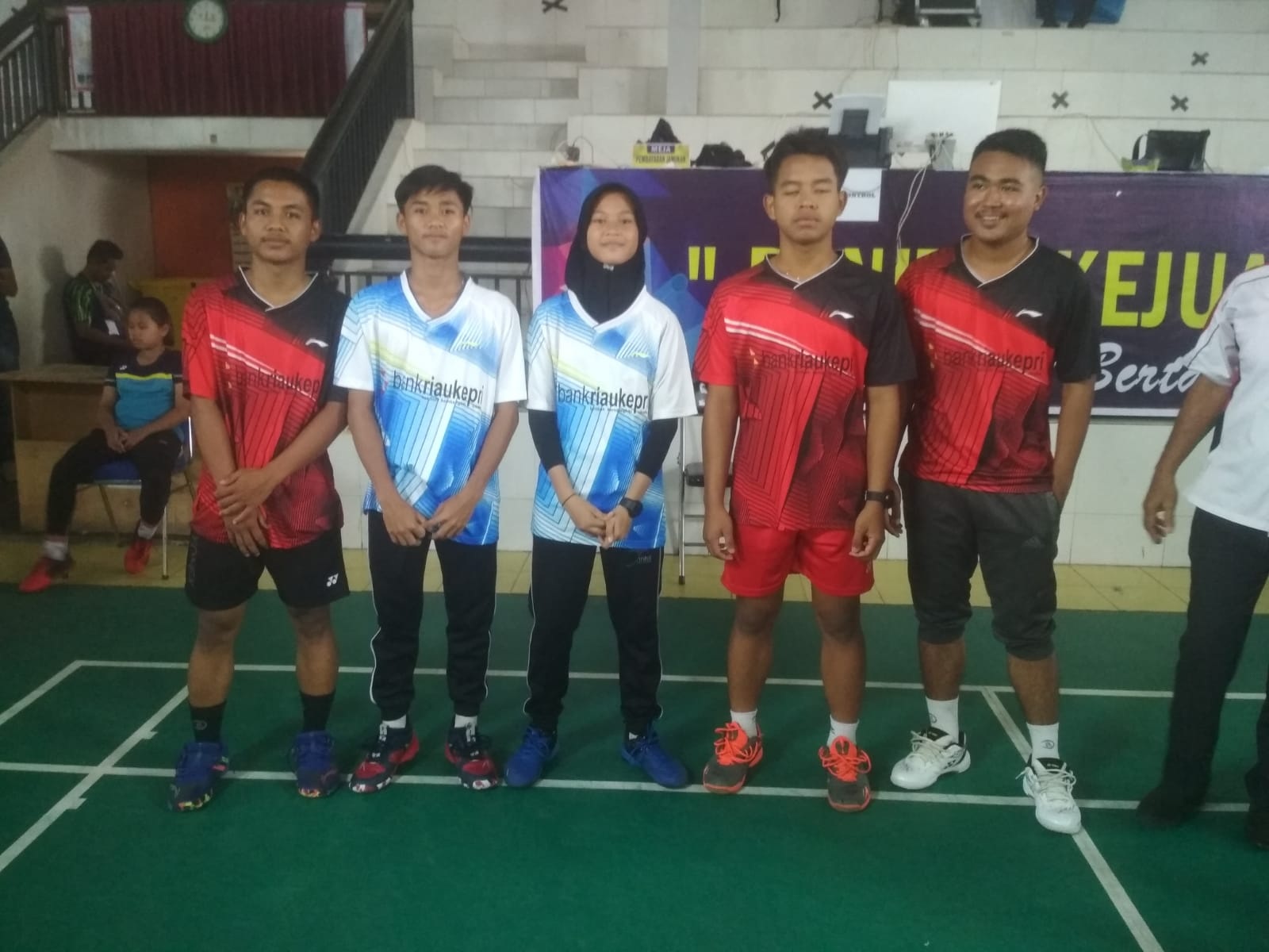 Lima atlet bulutangkis Inhil yang mewakili Riau, untuk mengikuti piala Presiden 2022 di Jakarta.