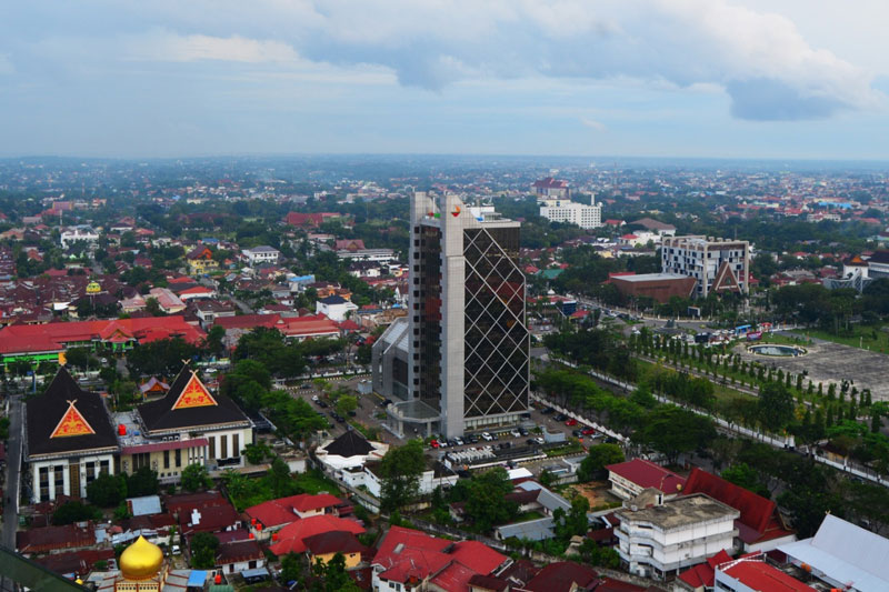 Menara Dang Merdu PT Bank Riau Kepri Syariah .