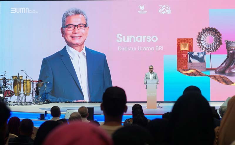 Direktur Utama BRI Sunarso dalam penutupan UMKM Expo(rt) Brilianpreneur 2023 di Jakarta Convention Center (JCC), Ahad (10/12/2023). Kegiatan ini telah mencatat 243 business matching dan mencetak commitment deal senilai 81,3 juta dolar AS.