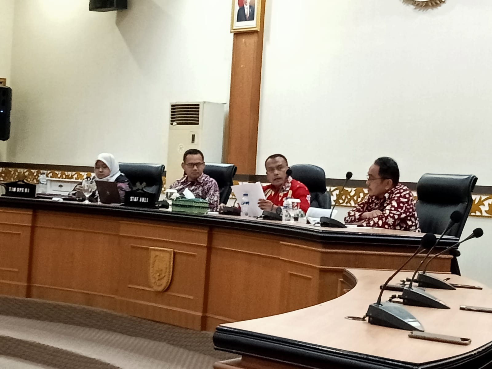 Pertemuan antara Pemprov Riau dengan tim dari DPR RI membahas DOB Kota Duri dan Kabupaten Rodas. Kamis (14/9).