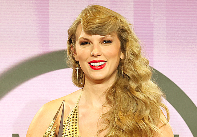 TAYLOR SWIFT