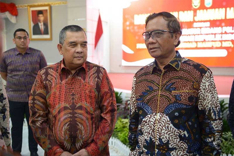 Menkopolhukam Mahfud MD saat menghadiri silaturahmi dengan forkompimda dan tokoh masyarakat Riau di Balai Serindit, Kompleks Gedung Daerah Riau pada Rabu (17/5/2023) malam.