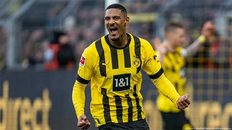 Sebastian Haller menyatakan bahwa Borussia Dortmund merupakan klub terbaik di Jerman musim ini.