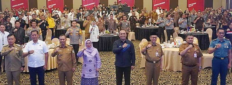 Peserta rapat koordinasi lintas sektor bersama Badan Perlindungan Pekerja Migran Indonesia (BP2MI) di Hotel Pangeran Pekanbaru, Senin (4/12/2023) malam.