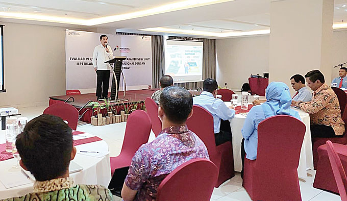 PT Kilang Pertamina Internasional (PT KPI) Refinery Unit (RU) Dumai dan Kejaksaan Tinggi  Riau menggelar rapat evaluasi perjanjian kerja sama di Hotel Novotel Pekanbaru, belum lama ini.
