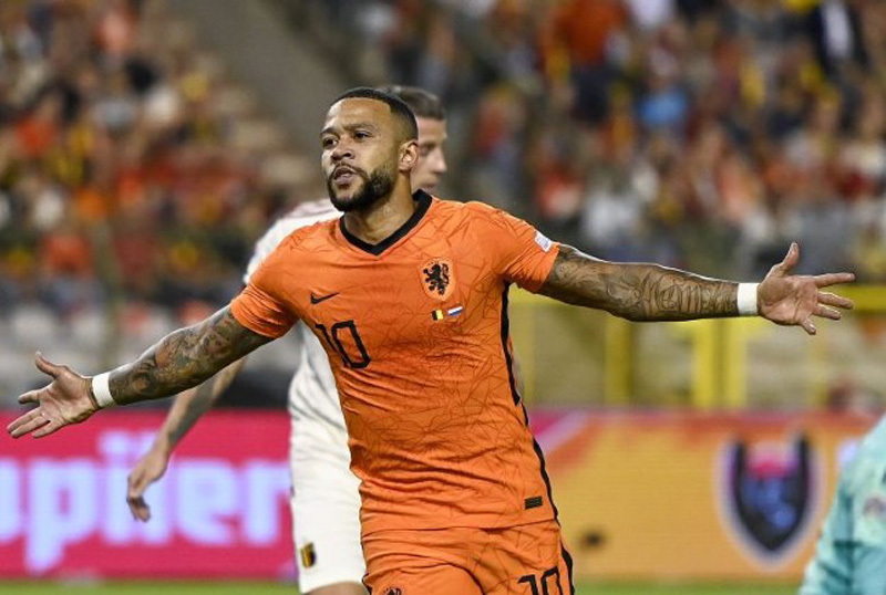 Penyerang Belanda Memphis Depay merayakan gol keduanya ke gawang Belgia pada pertandingan Grup A4 UEFA Nations League di Stadion King Baudouin, Brussel, Belgia, Sabtu (4/6/2022) dini hari WIB.