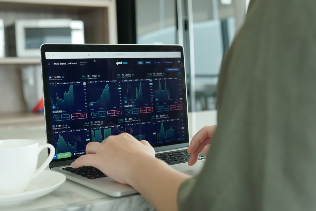 Indo Premier Hadirkan IPOT Web