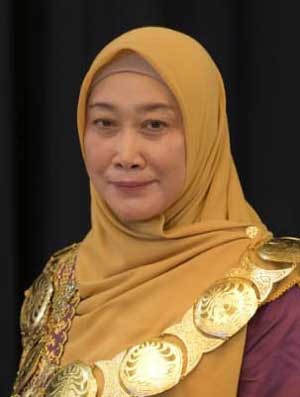 Rektor Universitas Riau, Prof Dr Sri Indarti