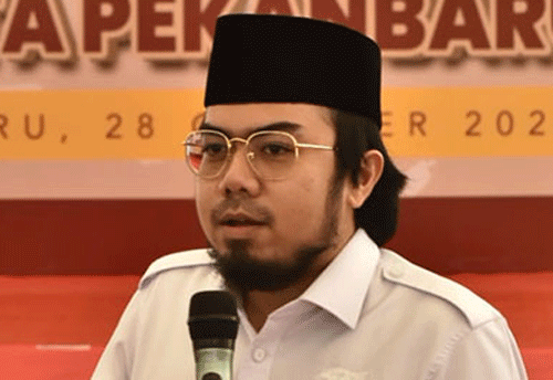 Wakil Ketua DPRD Kota Pekanbaru Ginda Burnama ST MT