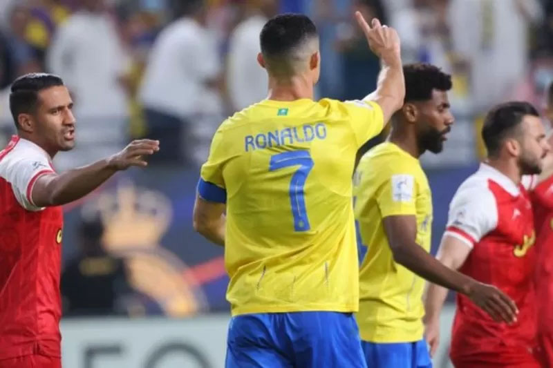Aksi Cristiano Ronaldo tolak hadiah penalti dari wasit.