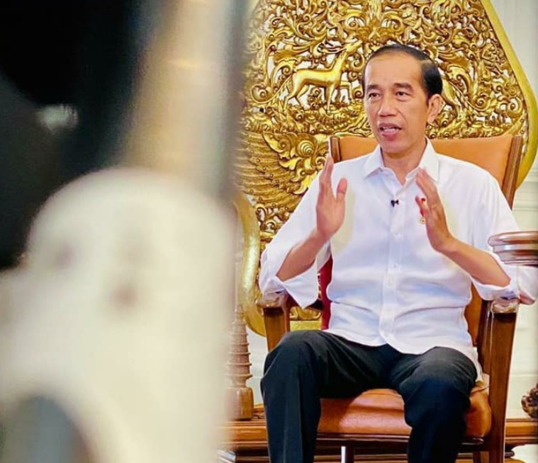 Presiden Joko Widodo dalam keterangan pers Daring dari istana negara mengumumkan soal vaksin Covid-19 gratis untuk rakyat Indonesia.(INSTAGRAM SEKKAB)
