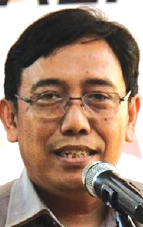 Dewa Kade Wiarsa Raka Sandi
