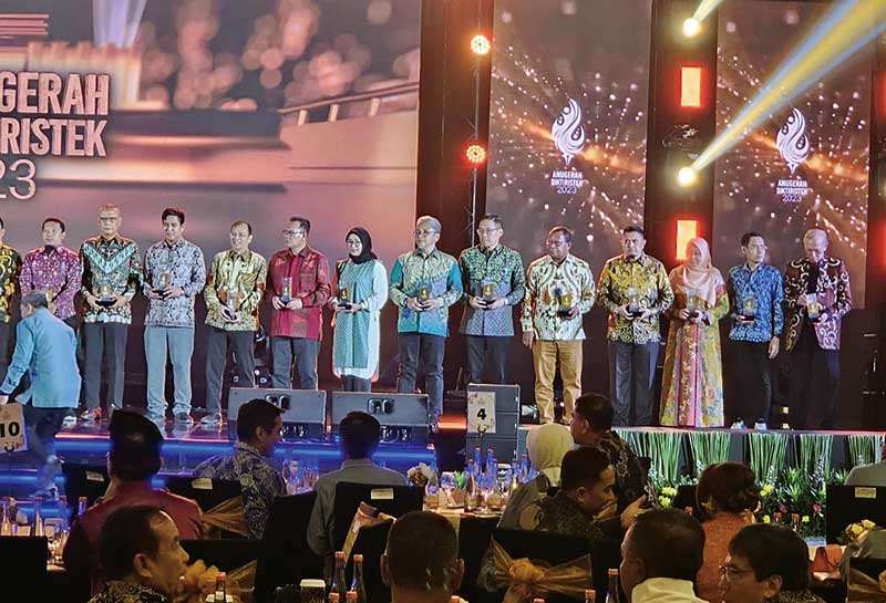 Universitas Riau (Unri) meraih Anugerah Diktiristek 2023 di Jakarta,  Rabu (13/12/2023).