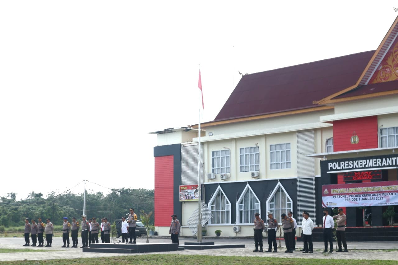 Apel perdana 2023 di Lapangan Apel Tantya Sudirahajati Mapolres Kepulauan Meranti, Senin (2/1/2023) pagi.