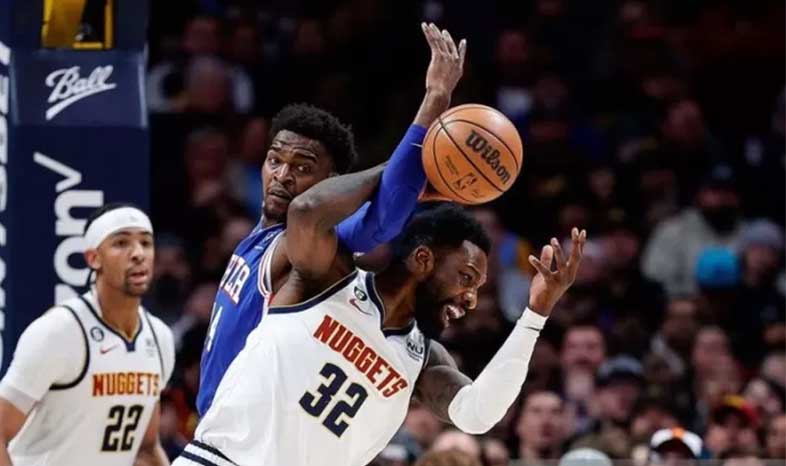 Denver Nuggets belum berhasil mengunci status sebagai juara NBA Wilayah Barat setelah kalah dari Phoenix Suns.
