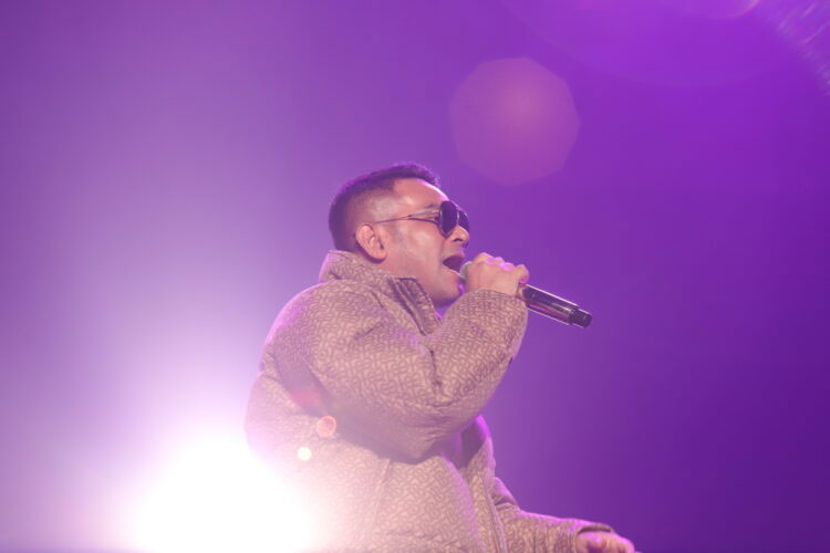 Penyanyi Judika saat membuka konser Westlife di ICE, BSD, Tangerang pada 9 Februari 2023.