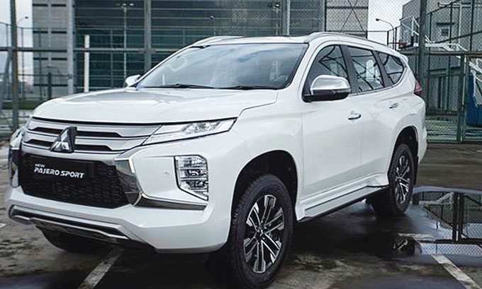 Mitsubishi Pajero Sport dengan mesin diesel tampil lebih tangguh dan dilengkapi dengan revolusi mesin dengan kode 4N15.