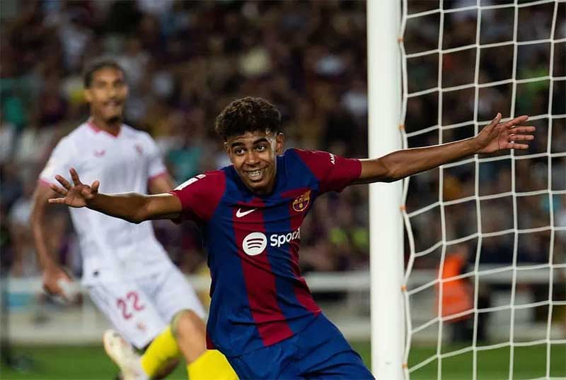 Lamine Yamal rising star Barcelona.