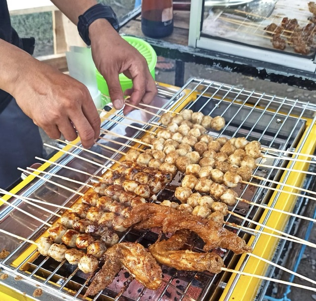 Pilihan kuliner dari Waroeng Melissa BBQ, di Tembilahan, Inhil.
