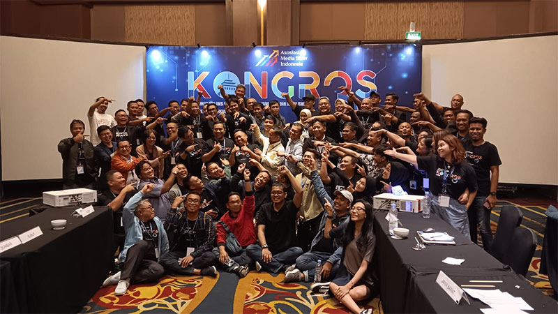 Peserta Konggres Nasional AMSI foto bersama di Bandung, beberapa waktu lalu. Dari konggres ini terbentuk pengurus nasional AMSI periode 2023-2027 dan mulai bertugas 18 September 2023.Â 