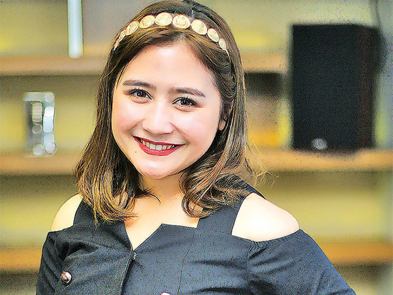 Prilly Latuconsina