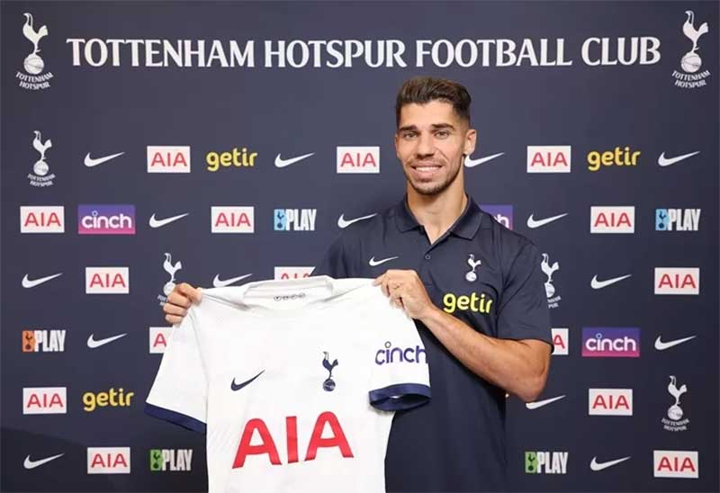 Manor Solomon resmi menjadi pemain Tottenham Hotspur.