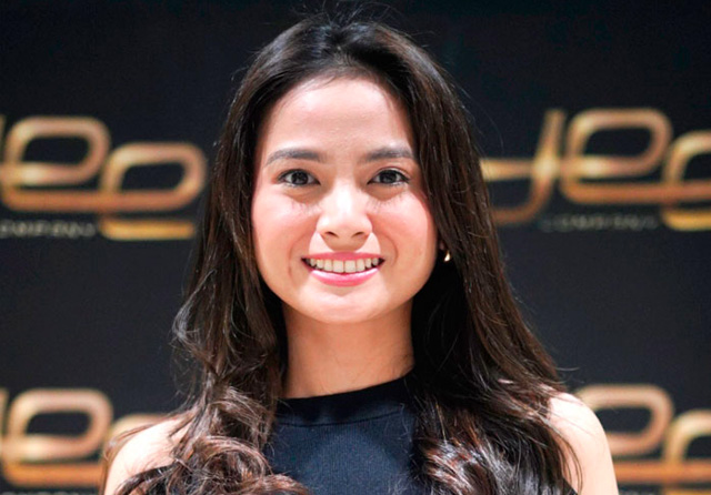 Acha mengungkapkan bahwa diperlukan waktu 45 sampai 1 jam untuk proses make-up, dengan riasan dan prostetik. Film Mumun karya Rizal Mantovani akan dirilis mulai 1 September.