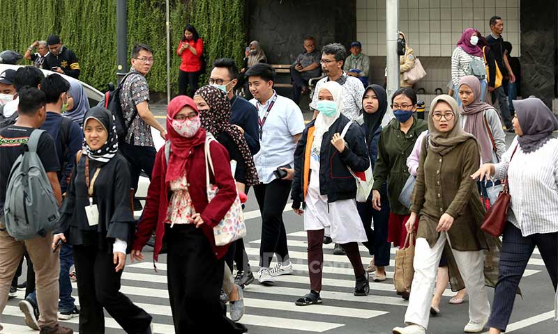 Menanggapi masuknya wabah virus corona ke Indonesia, pemerintah melalui Kementerian Kesehatan meminta masyarakat agar tidak panik. Foto : Ricardo/JPNN.com