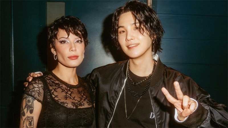 Halsey dan Suga BTS usai tampil di konser AS.