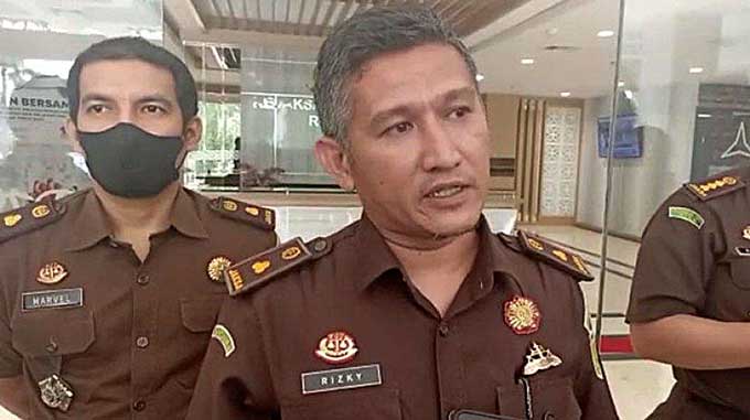 Kepala Seksi (Kasi) Penyidikan pada Bidang Pidana Khusus (Pidsus) Kejati Riau, Rizky Rahmatullah