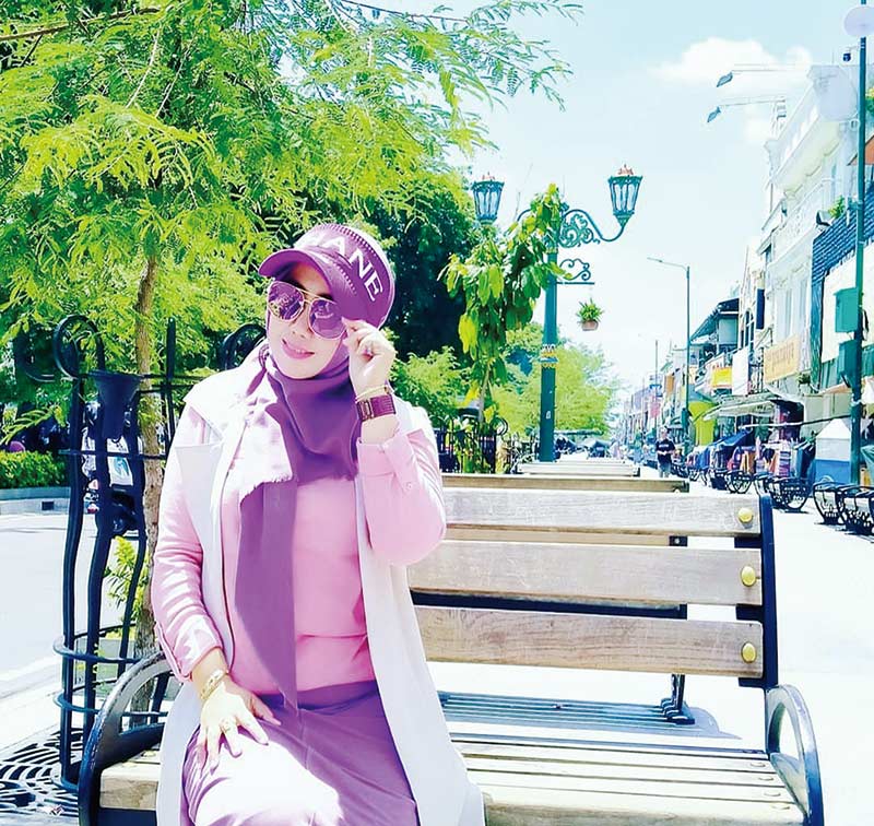 (Indah Dwi Rahmawati)