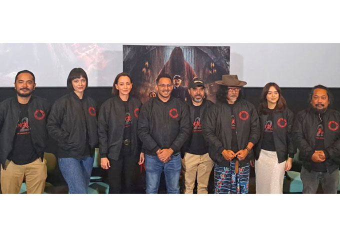 Sutradara dan pemain Mangkujiwo 2 dalam perilisan poster dan trailer perdana di CGV Grand Indonesia. Hingga saat ini film Mangkujiwo 2 telah ditonton 522.368 penonton.