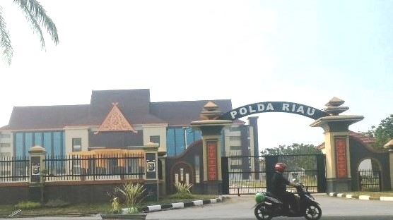 Gedung baru Mapolda Riau, di Jalan Pattimura, kota Pekanbaru.(PANJI A SYUHADA/RIAUPOS.CO)